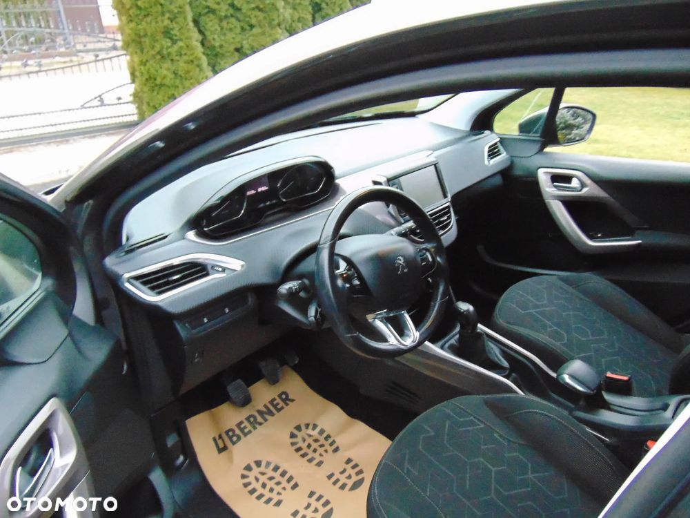 Peugeot 2008 PureTech 82 Allure - 8