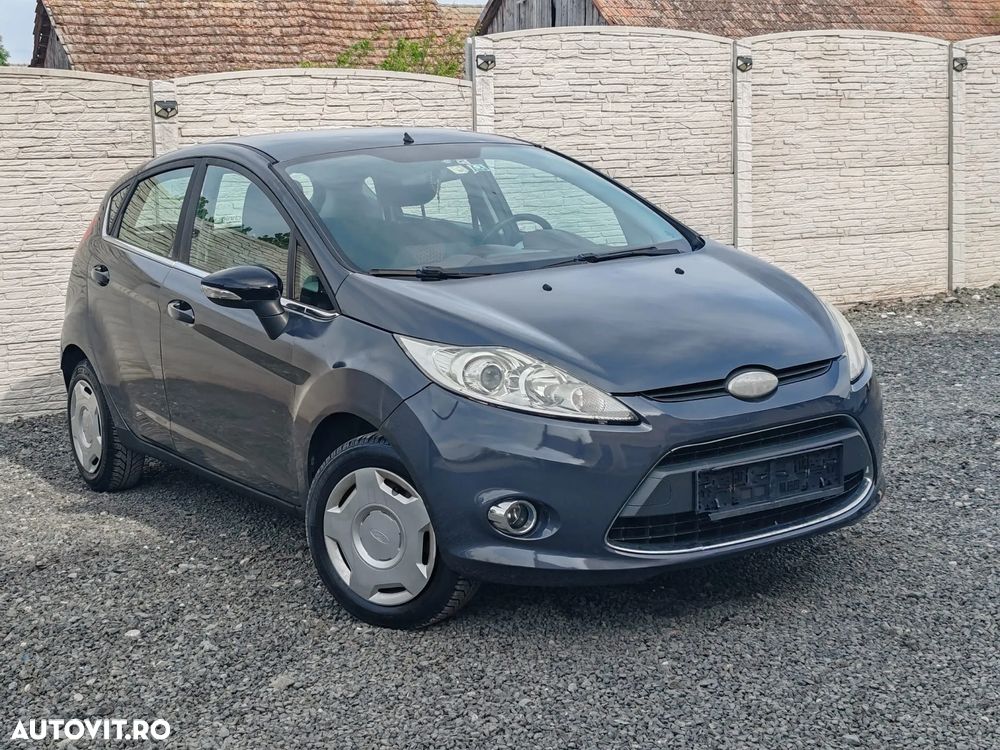 Ford Fiesta - 2