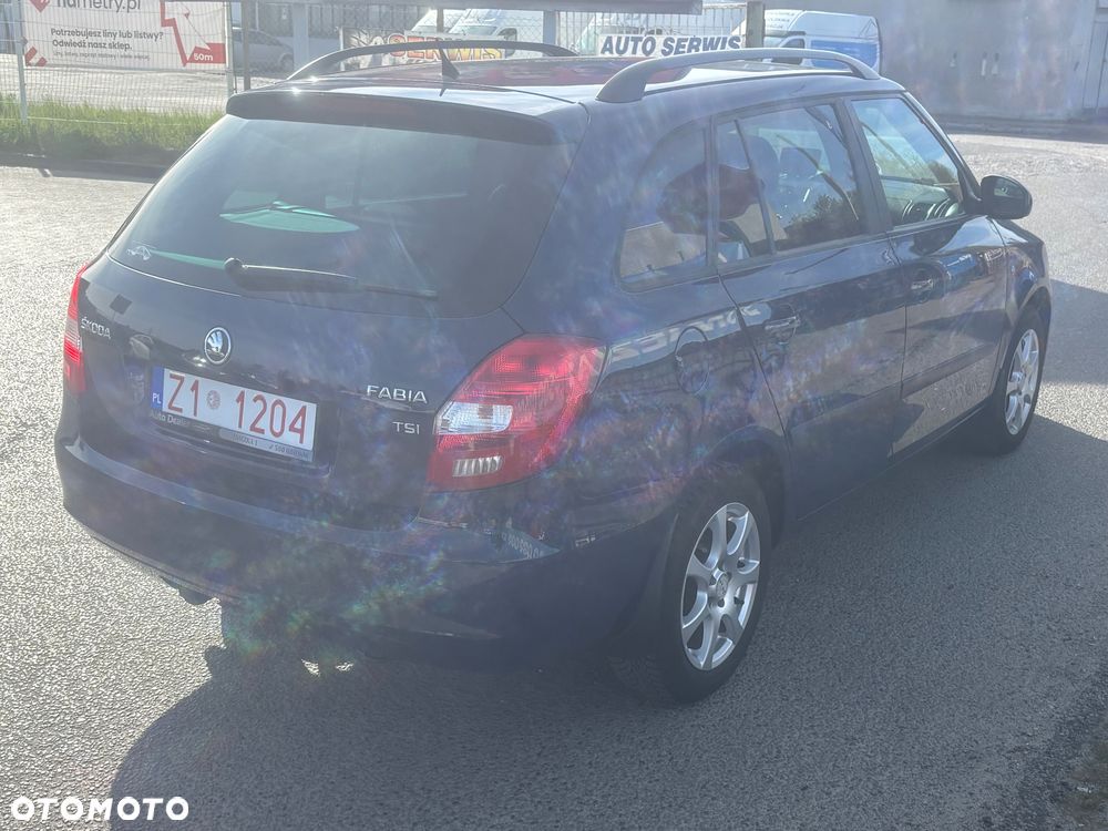 Skoda Fabia 1.2 TSI Fresh - 10