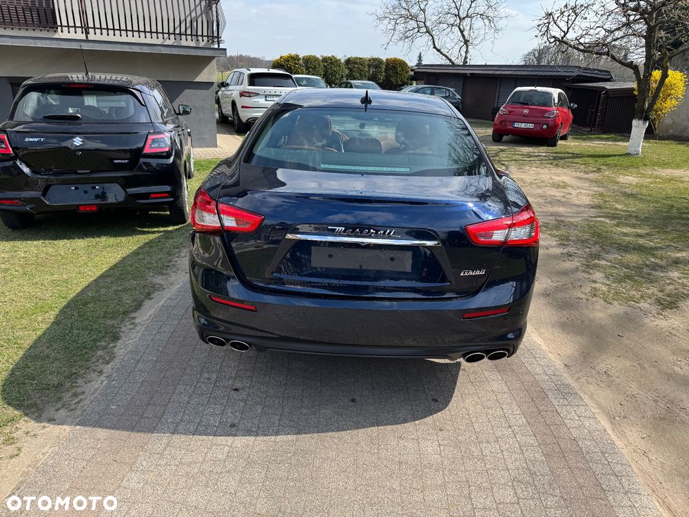 Maserati Ghibli GranSport - 8