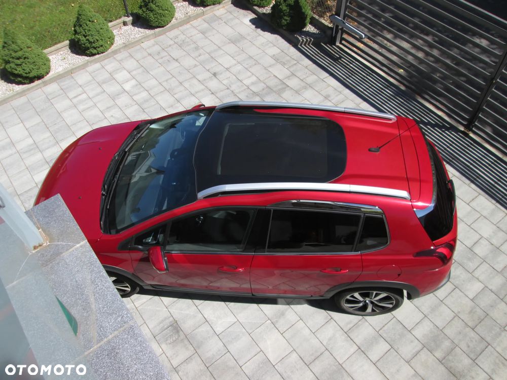 Peugeot 2008 1.2 Pure Tech Allure S&S - 8