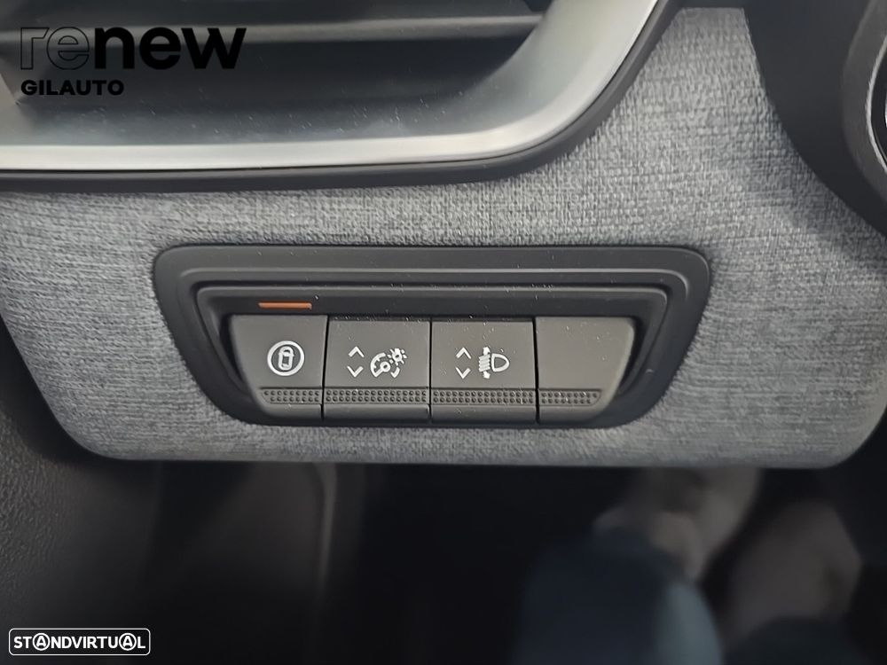Renault Clio 1.0 TCe Evolution Bi-Fuel - 26