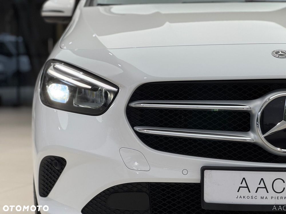 Mercedes-Benz Klasa B 180 Progressive 7G-DCT - 40