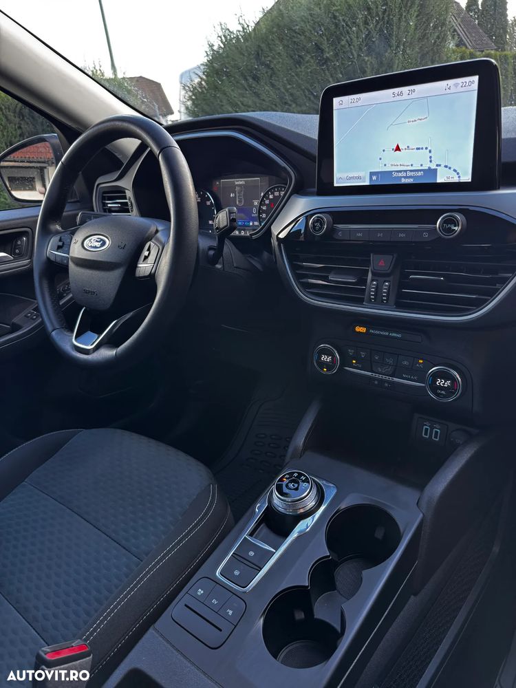 Ford Kuga - 23