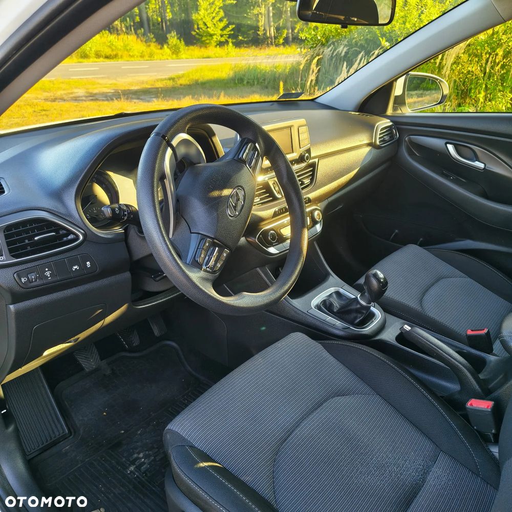Hyundai i30 1.4 Classic + - 6