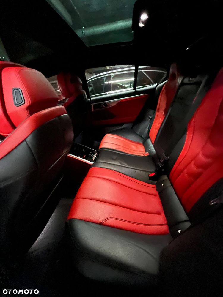 BMW Seria 8 - 15