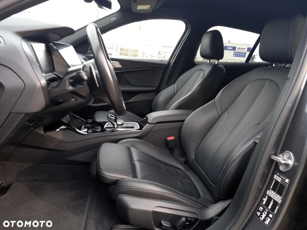 BMW Seria 1 120d xDrive M Sport - 13