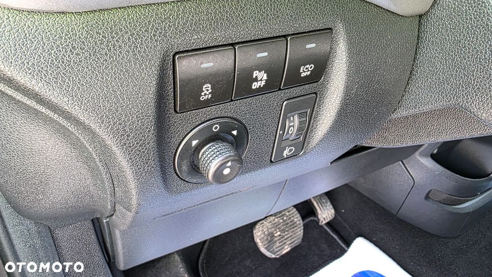 Peugeot Partner BlueHDi 100 Stop&Start ETG6 Active - 12