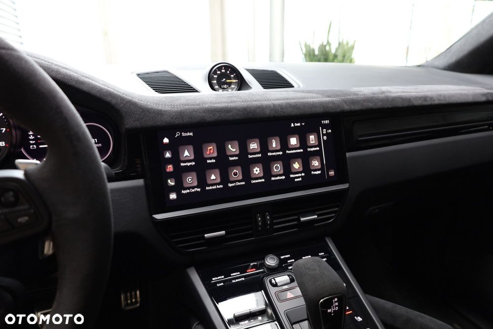 Porsche Cayenne Turbo GT - 9