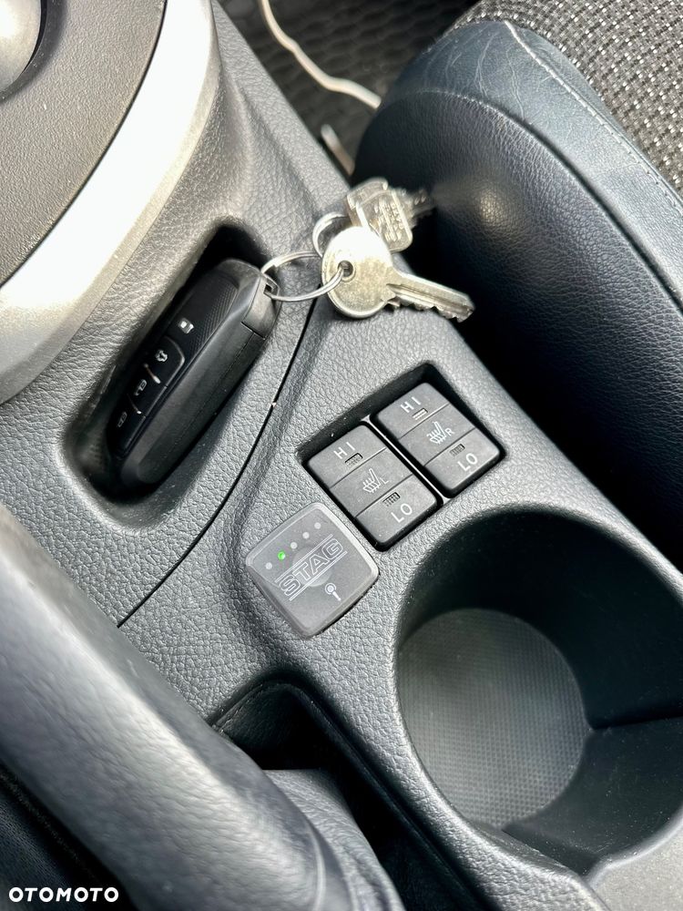 Toyota Auris - 4