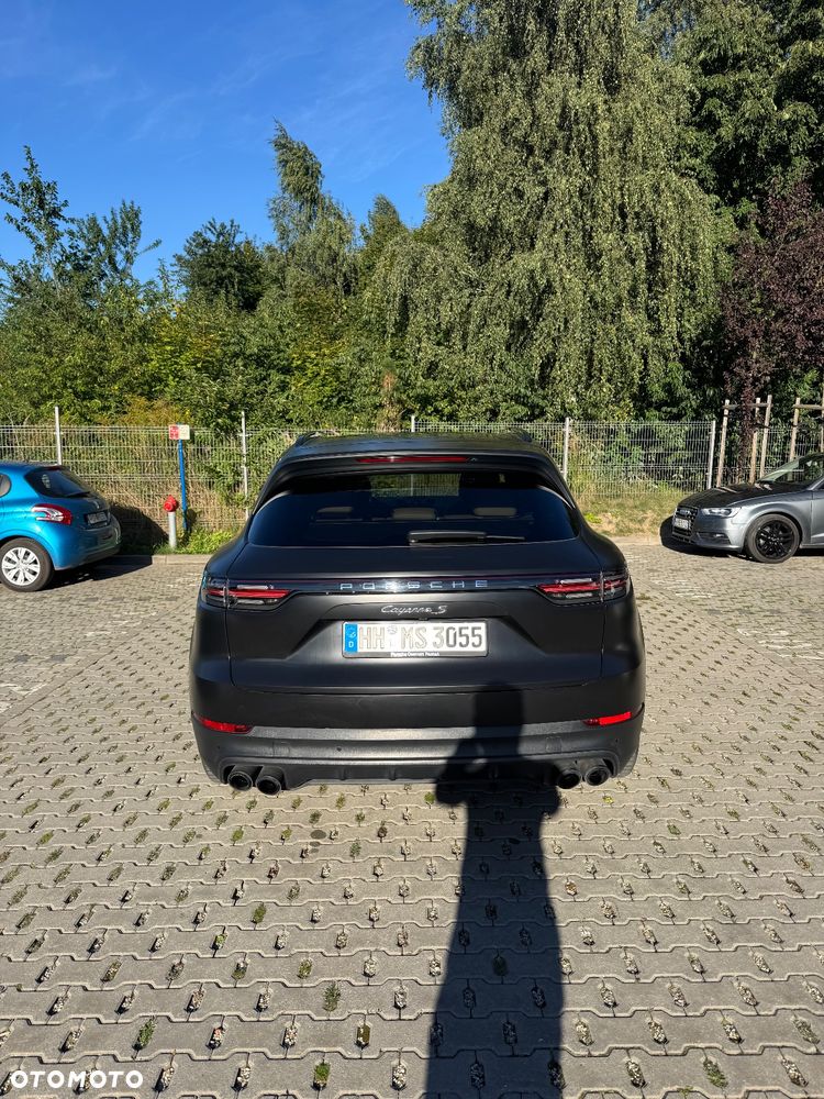 Porsche Cayenne S - 3
