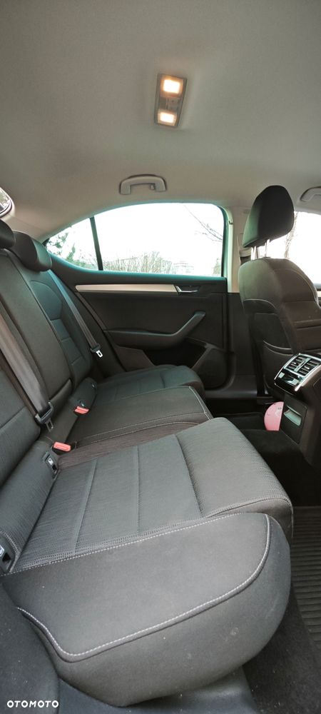 Skoda Superb 2.0 TSI Ambition DSG - 13