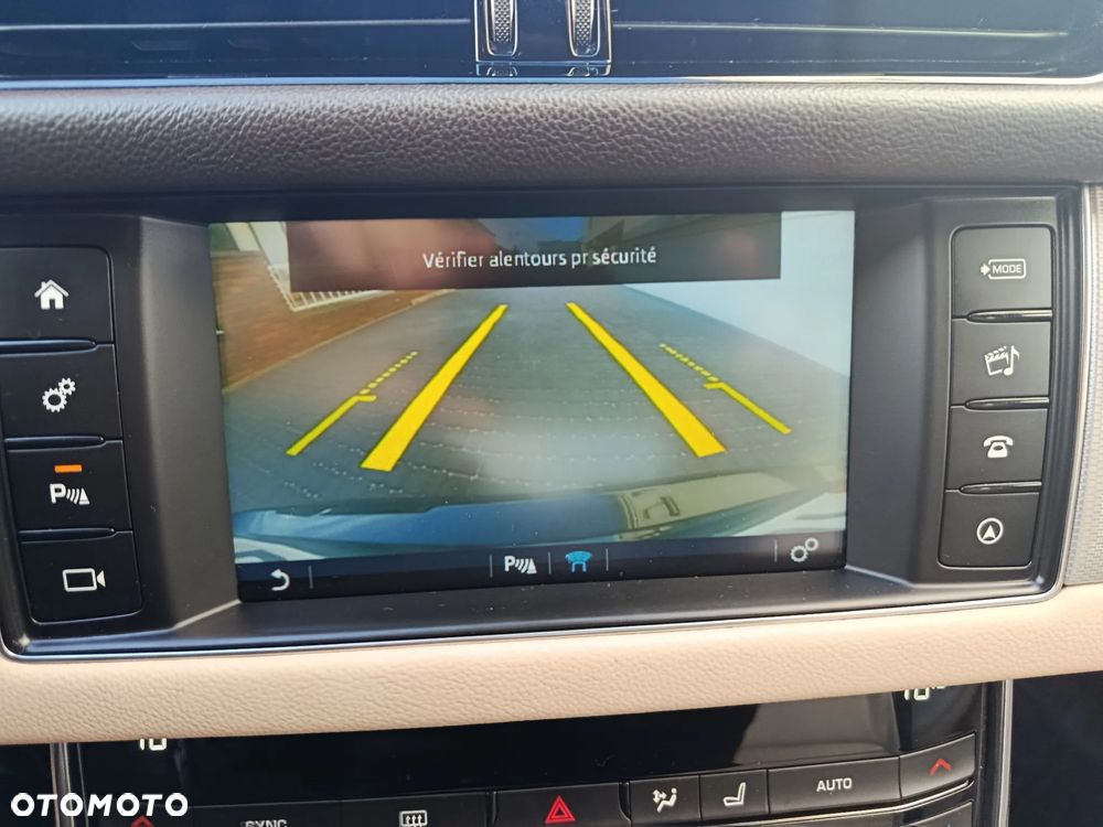 Jaguar XF E-Performance Portfolio - 30