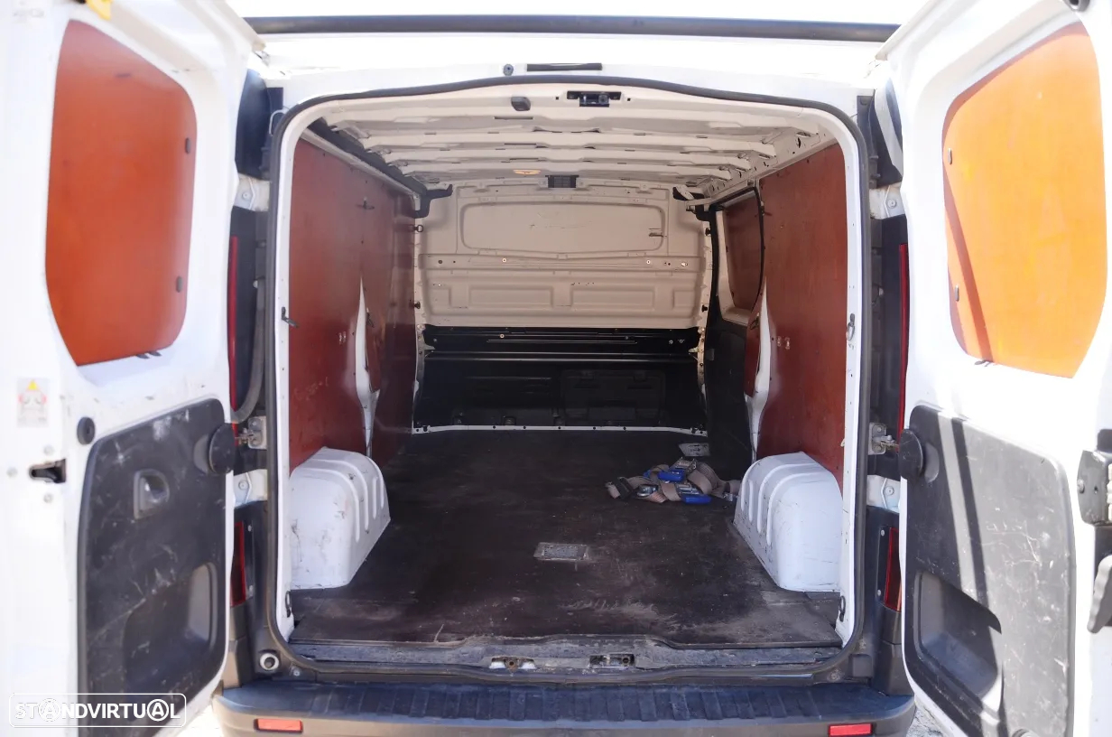 Renault TRAFIC L2H1 125CV - 9