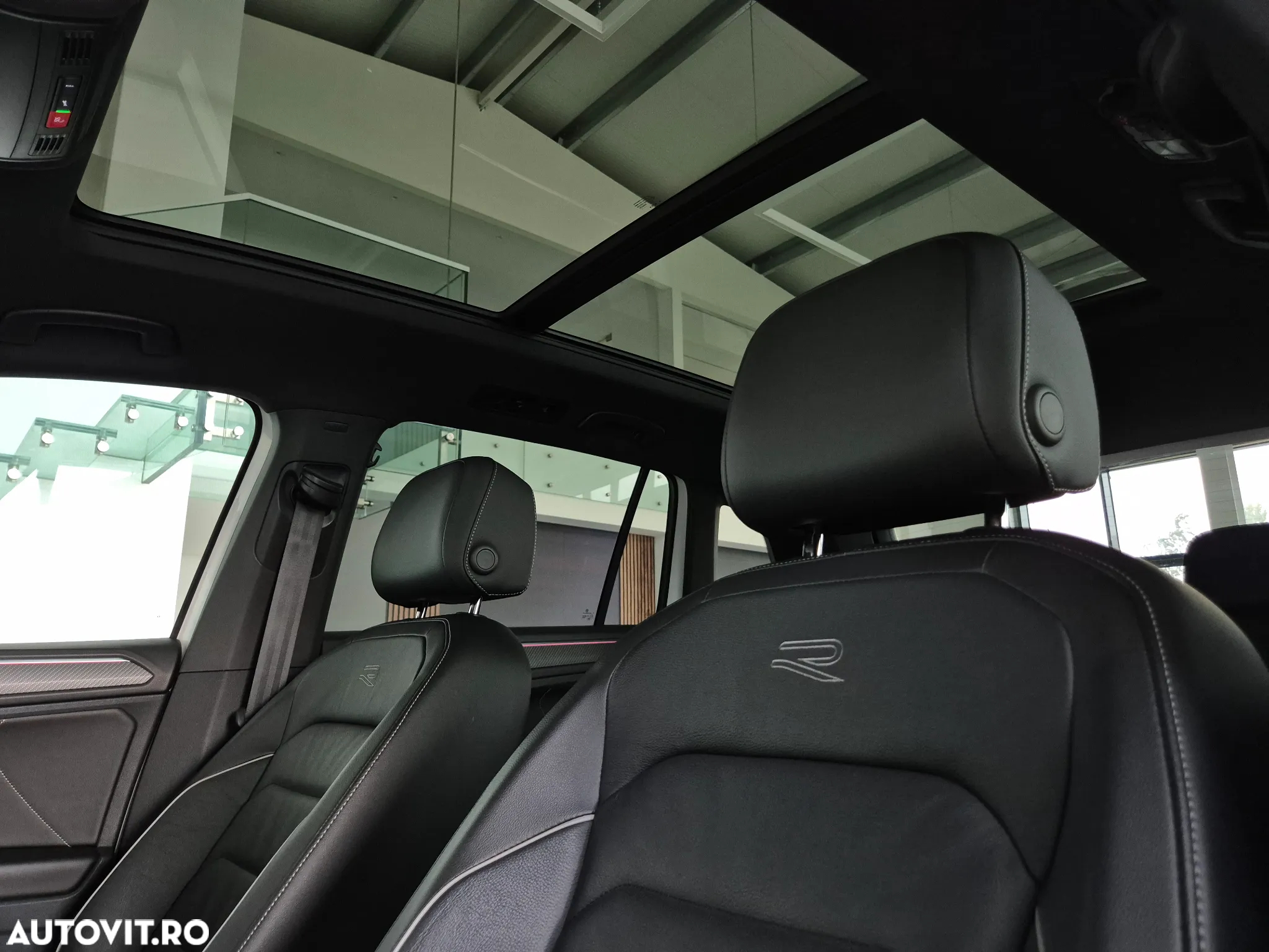 Volkswagen Tiguan 1.5 eHybrid OPF DSG R-Line - 13