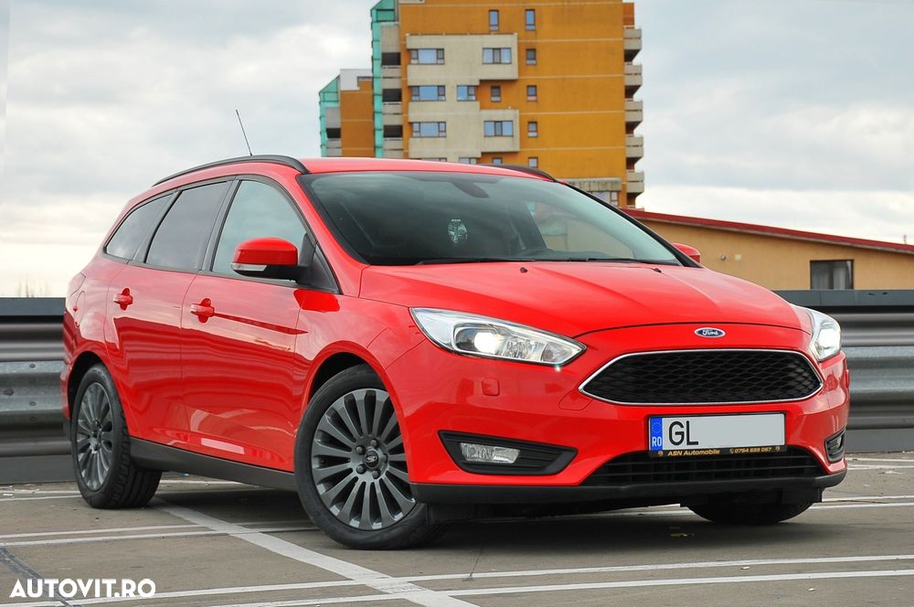 Ford Focus Turnier 1.5 EcoBlue Start-Stopp-System ST-LINE STYLE - 6