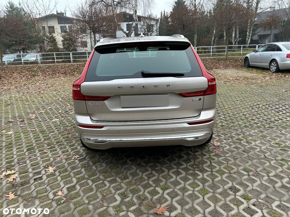 Volvo XC 60 B4 D AWD Plus Bright - 3