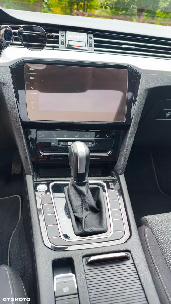 Volkswagen Passat Variant 2.0 TDI SCR DSG Business - 31