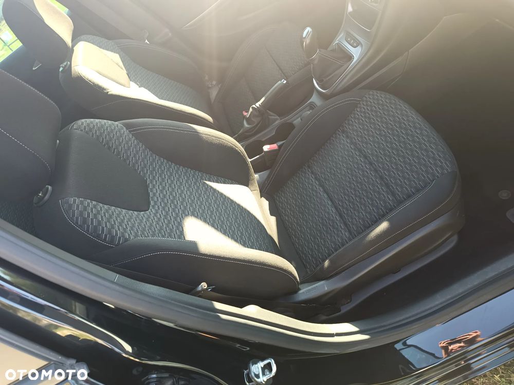 Opel Astra 1.4 T Dynamic - 24