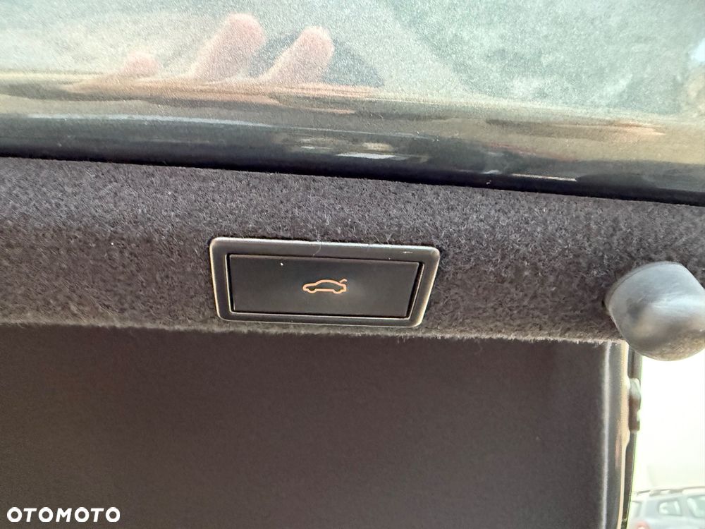 Skoda Superb 2.0 TDI SCR L&K DSG - 21