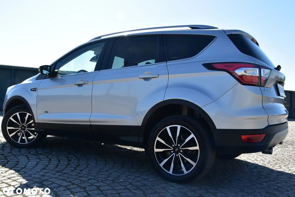 Ford Kuga 1.5 EcoBoost 4x4 Titanium - 9