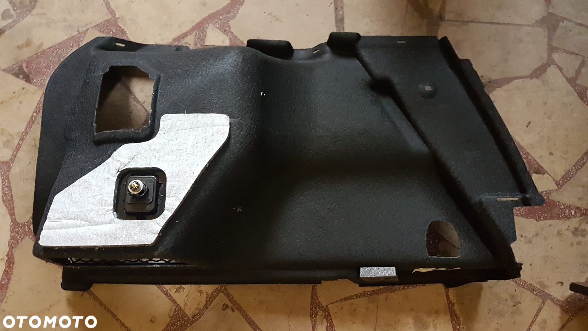 BMW E84 X1 BOCZEK BAGAŻNIKA PRAWY 2991188 - 2