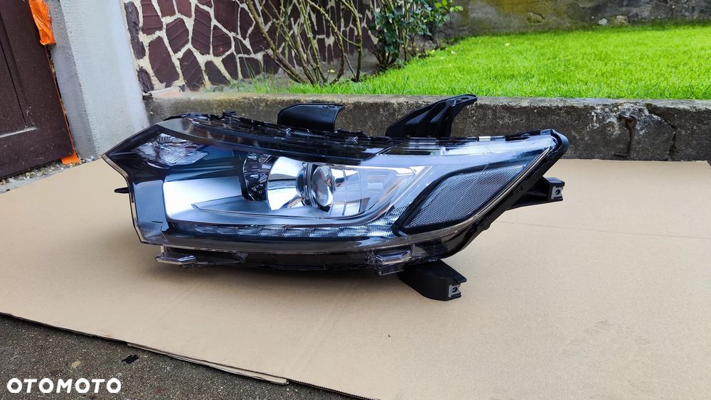 Mitsubishi Outlander Lift 16-23 Lampa Przód Soczewka Lewa Nieklejona Oryginał EU - 3