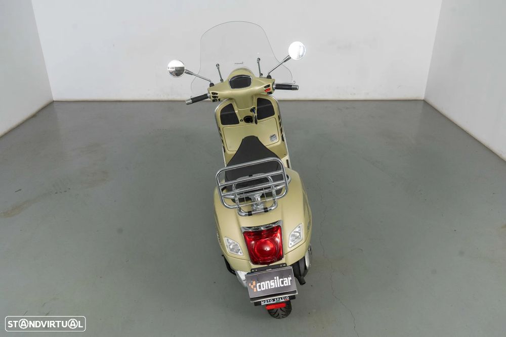 Piaggio Vespa GTS 300 75º Aniversário - 7