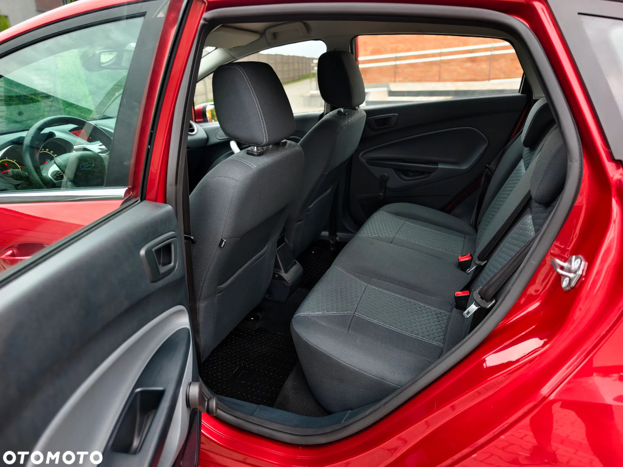 Ford Fiesta 1.4 Autom Titanium - 9
