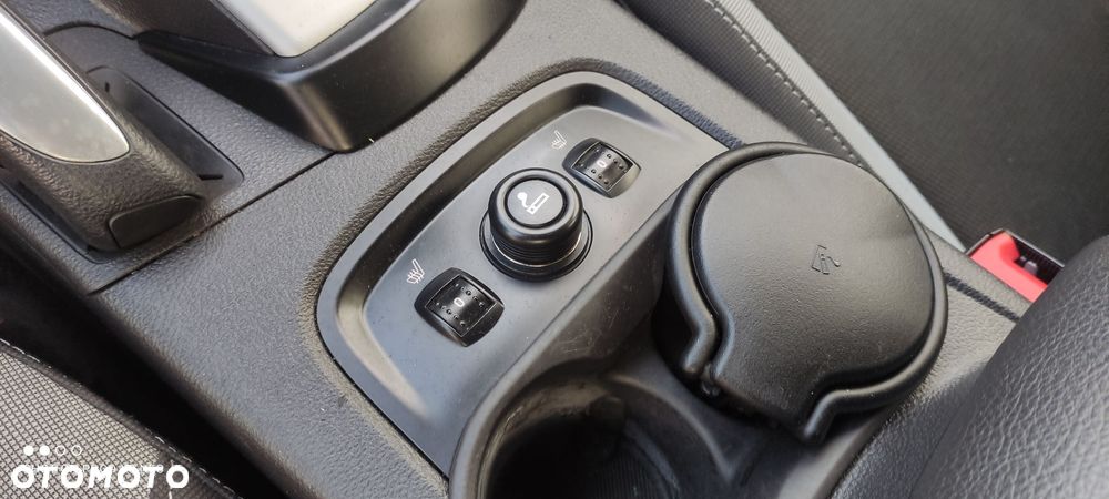 Ford Focus 1.6 EcoBoost Titanium - 23