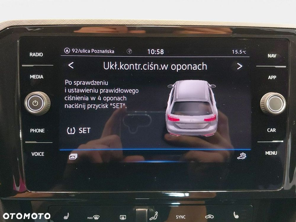 Volkswagen Passat Variant 2.0 TSI Business DSG - 35