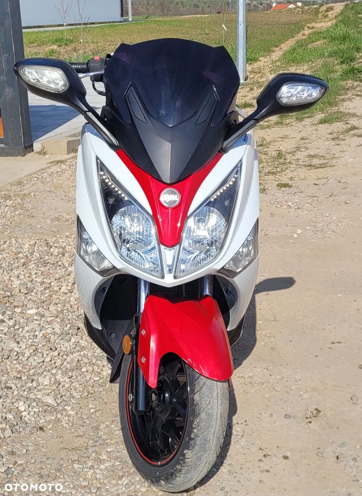 SYM GTS - 4