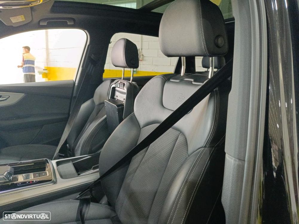 Audi Q7 55 TFSIe quattro Tiptronic - 6