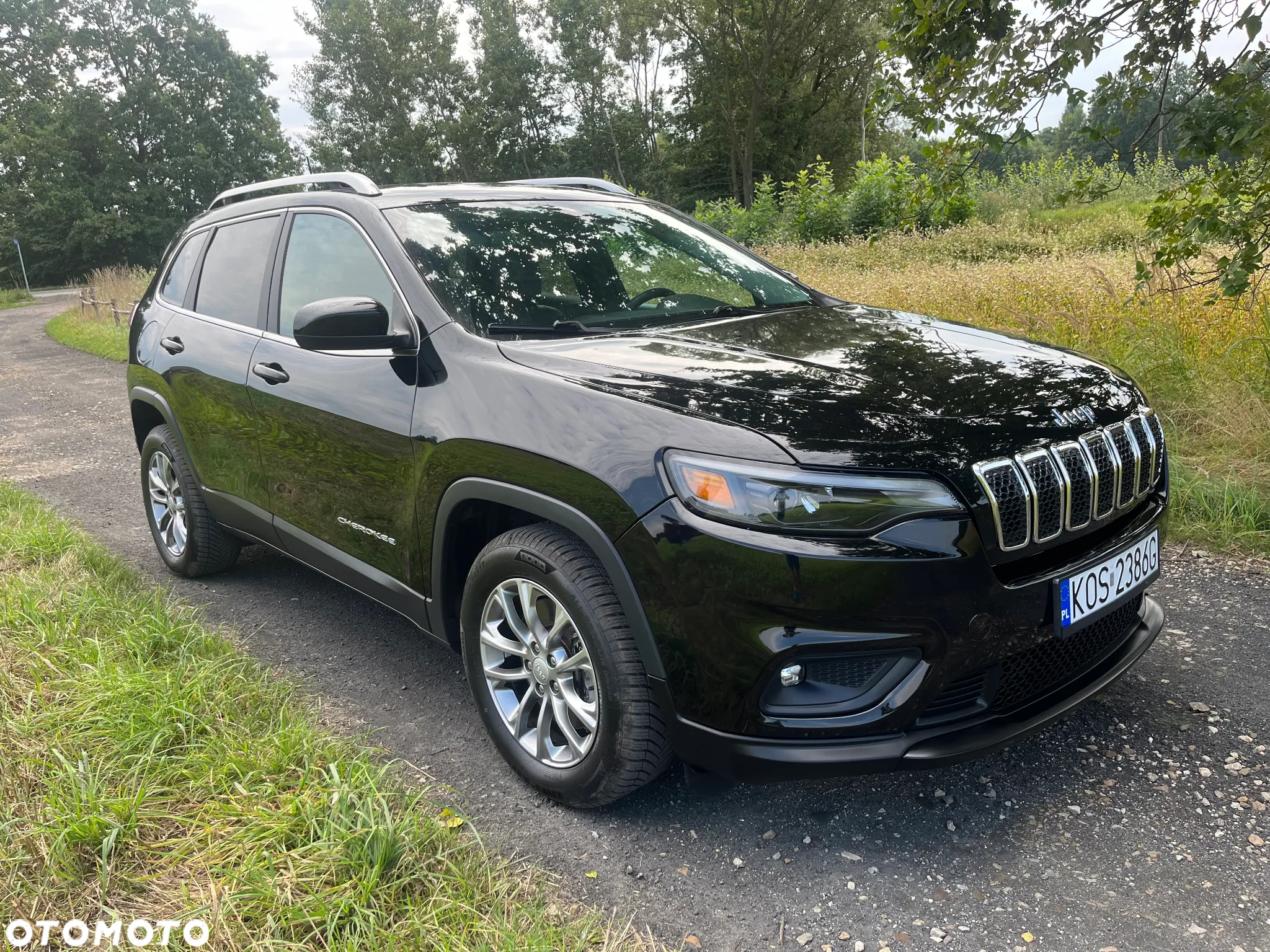 Jeep Cherokee - 2