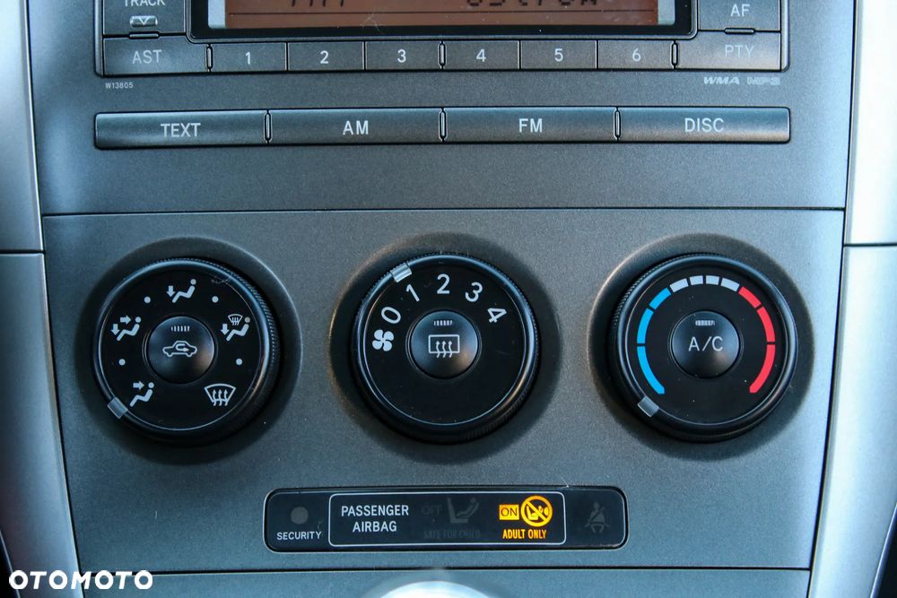 Toyota Auris 1.6 VVT-i Sol - 23