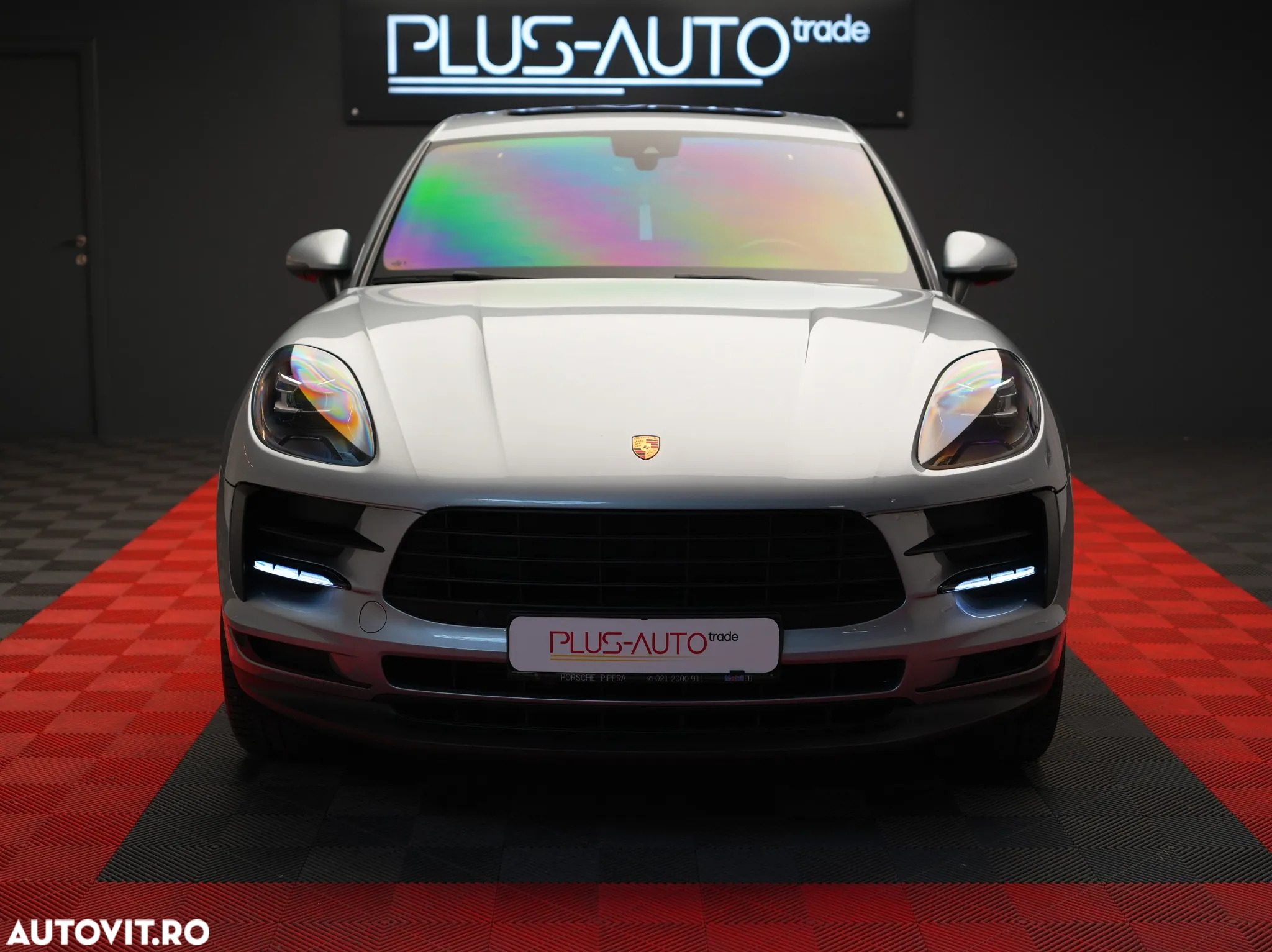 Porsche Macan Standard - 3