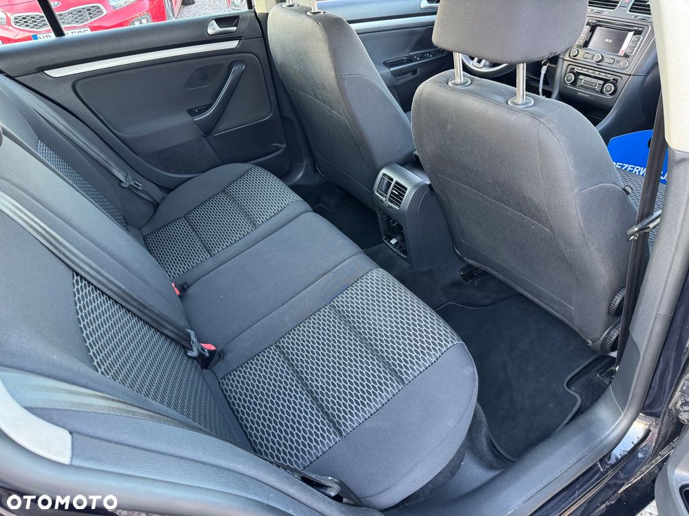 Volkswagen Golf - 12