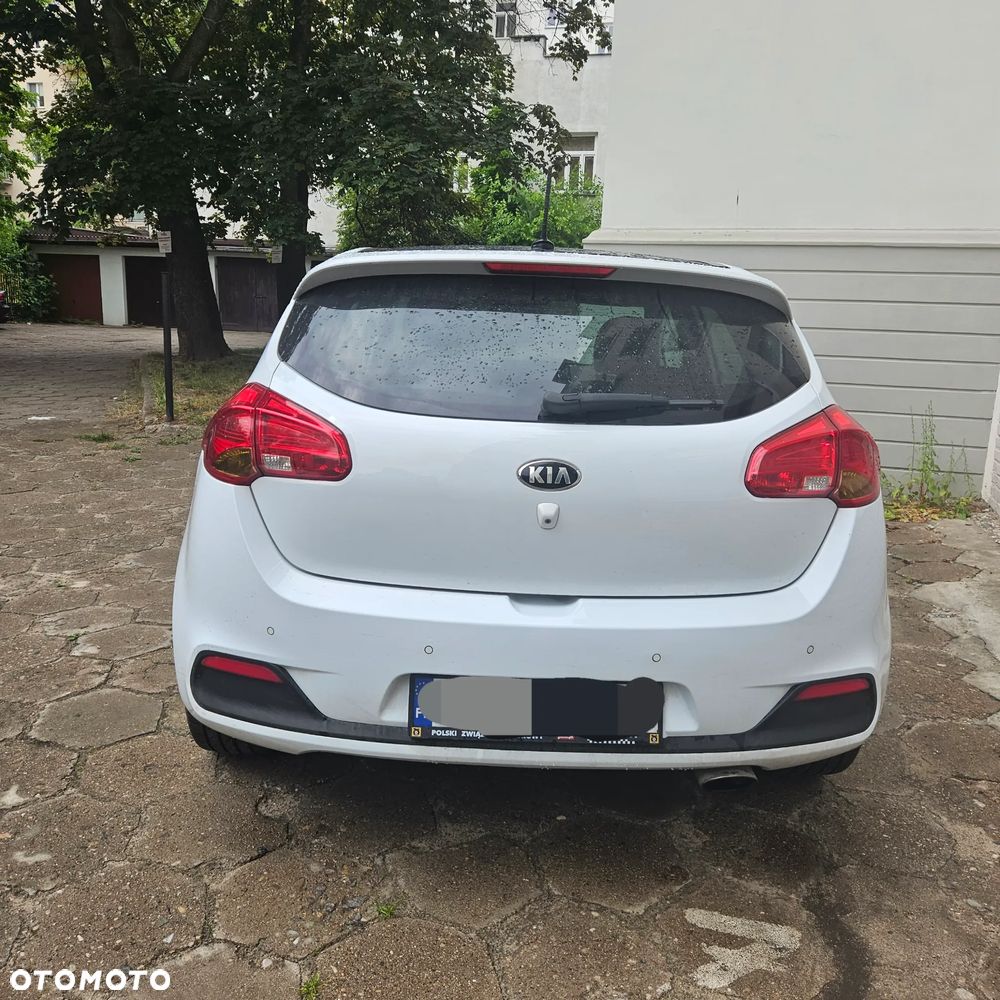 Kia Ceed 1.6 GDI L Business Line DCT - 14