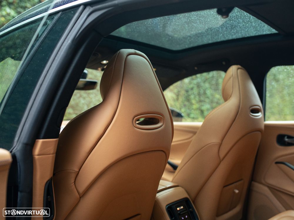 Aston Martin DBX Standard - 34