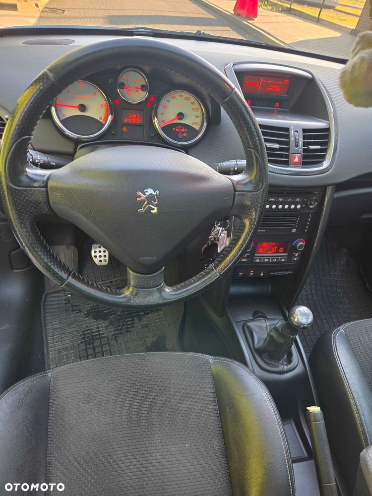 Peugeot 207 - 2