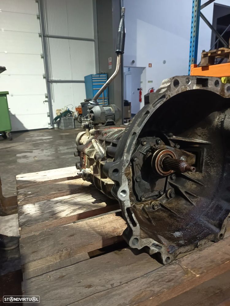 caixa velocidades Toyota Hiace motor 2L ano 2000 - 7