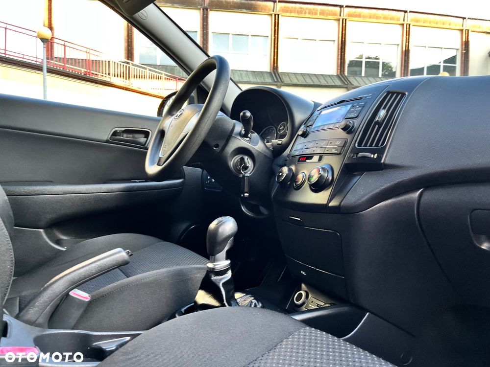 Hyundai i30 1.4 FIFA WM Edition - 10