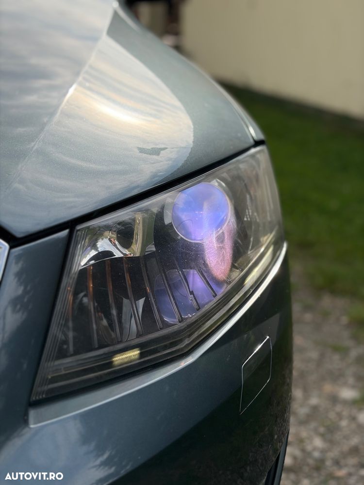 Skoda Octavia 2.0 TDI DSG 4X4 Style - 11