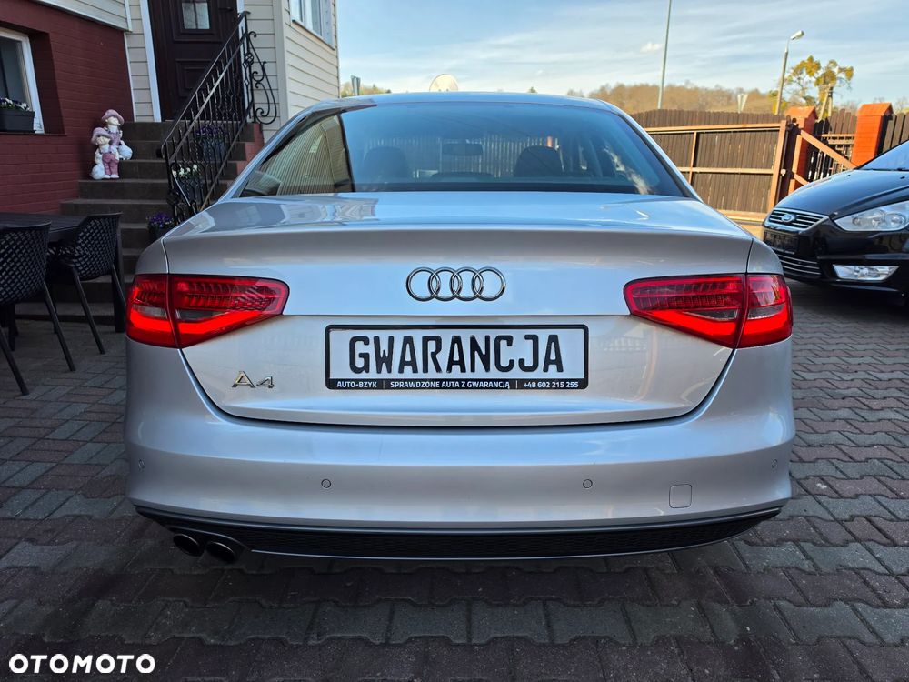Audi A4 Limousine 1.8 TFSI S line Sportpaket - 11