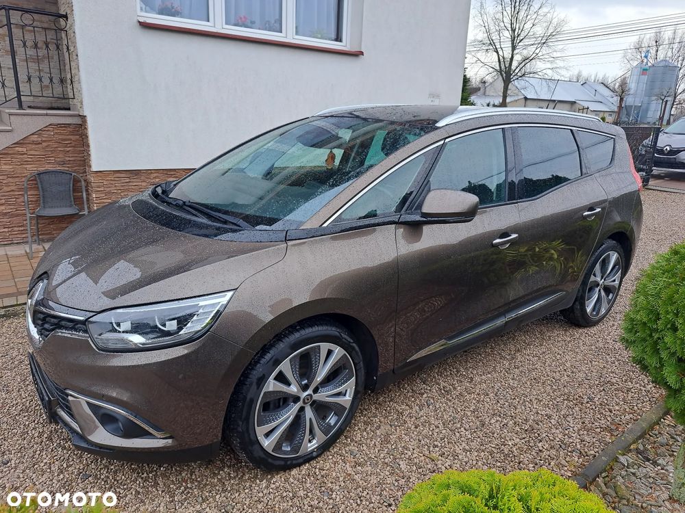 Renault Grand Scenic - 1