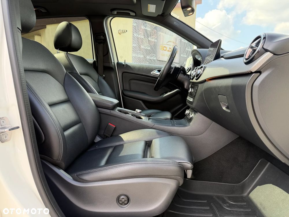 Mercedes-Benz Klasa B 250 4-Matic Style - 15