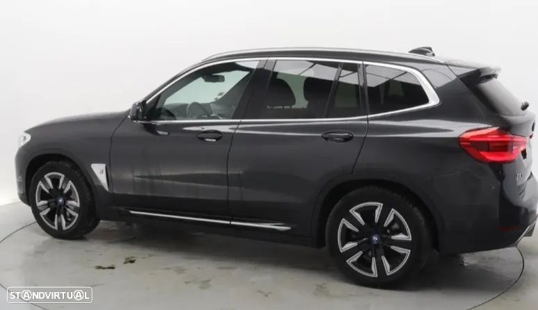 BMW iX3 Inspiring - 4