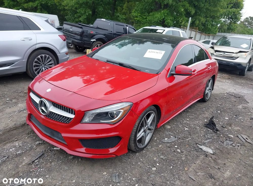Mercedes-Benz CLA 250 7G-DCT AMG Line - 2