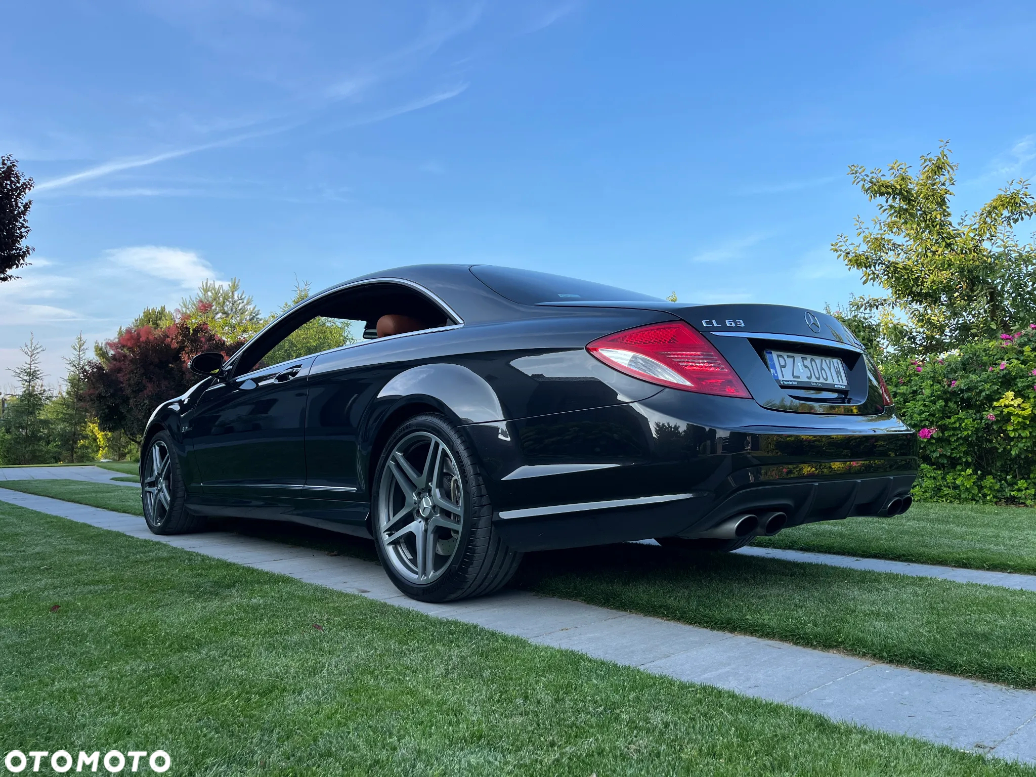 Mercedes-Benz CL 63 AMG - 21