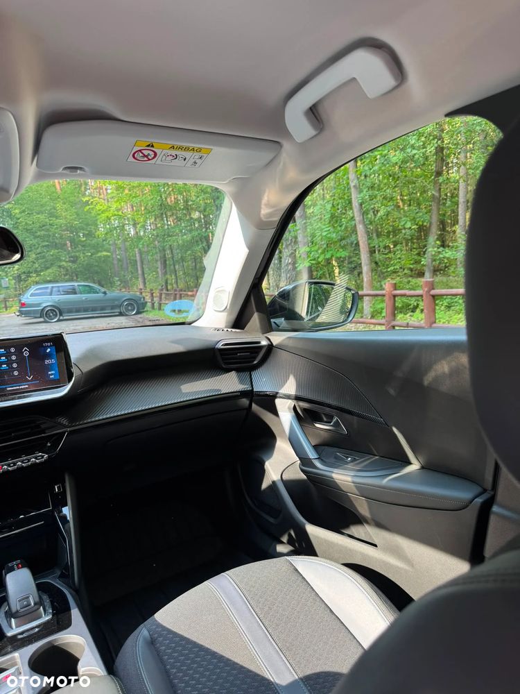 Peugeot 2008 1.5 BlueHDi Allure Pack S&S EAT8 - 25